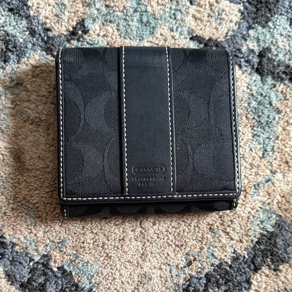 Coach Black Signature Wallet - Picture 1 of 10